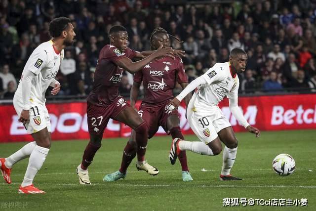 罗马放弃引进奥斯特沃德，转会交易遭遇失败